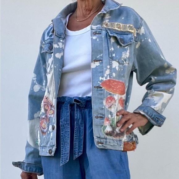 Festival concert jacket size Large, Artistic Denim Jacket with Colorful Patches - Picture 16 of 16